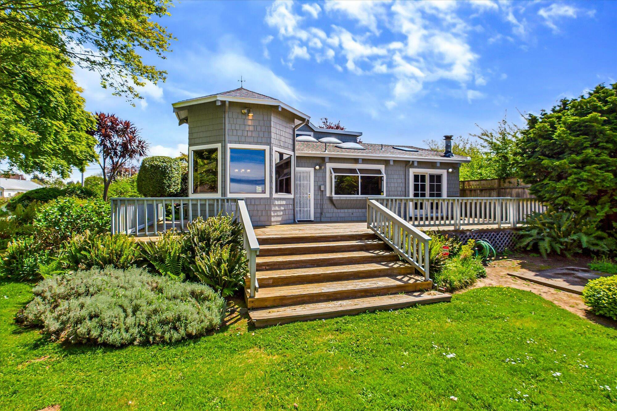 Property Photo: 4762 Meyers Avenue CA 95503