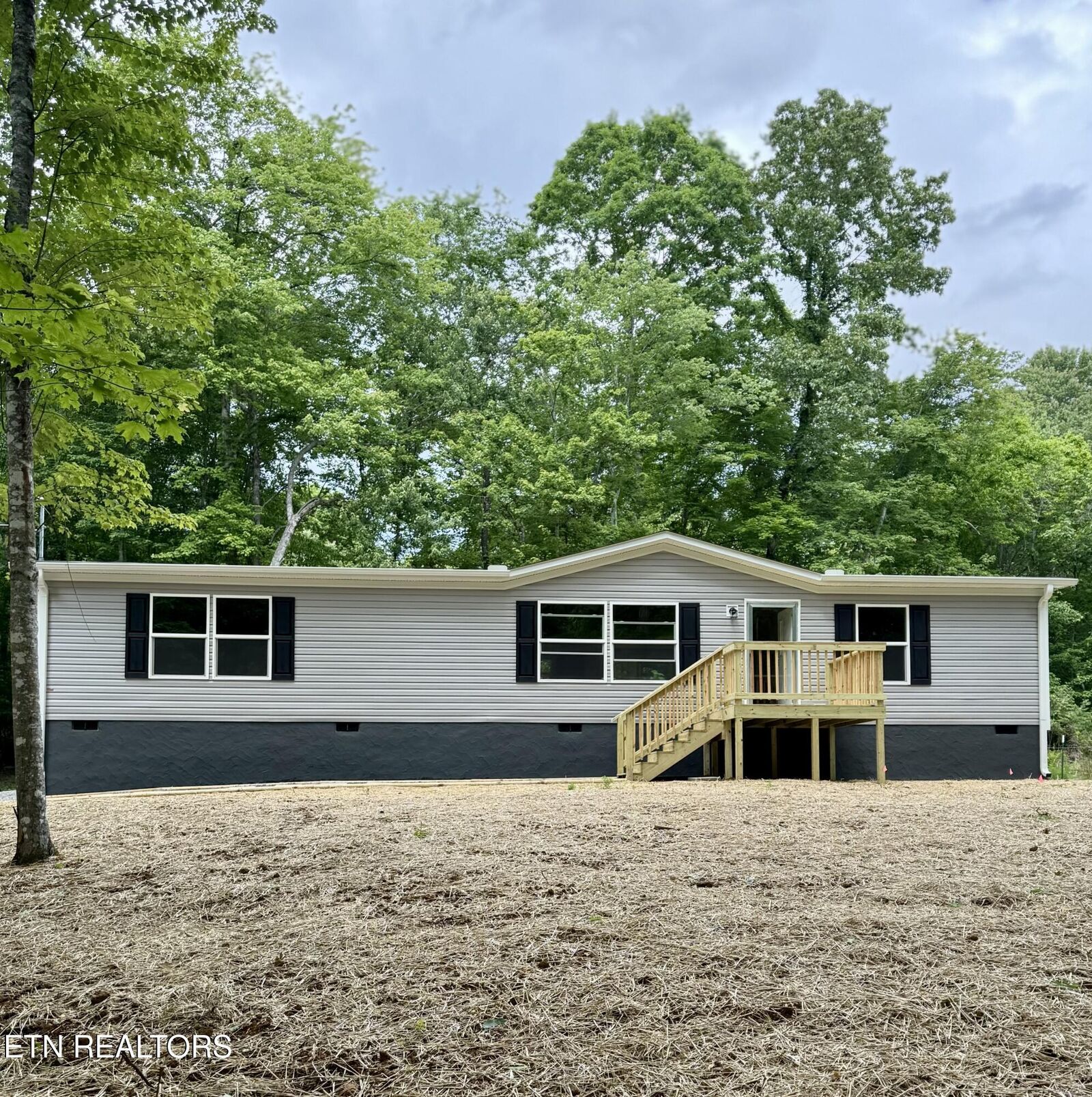 Property Photo: 207 Shady Shore Lane TN 37763