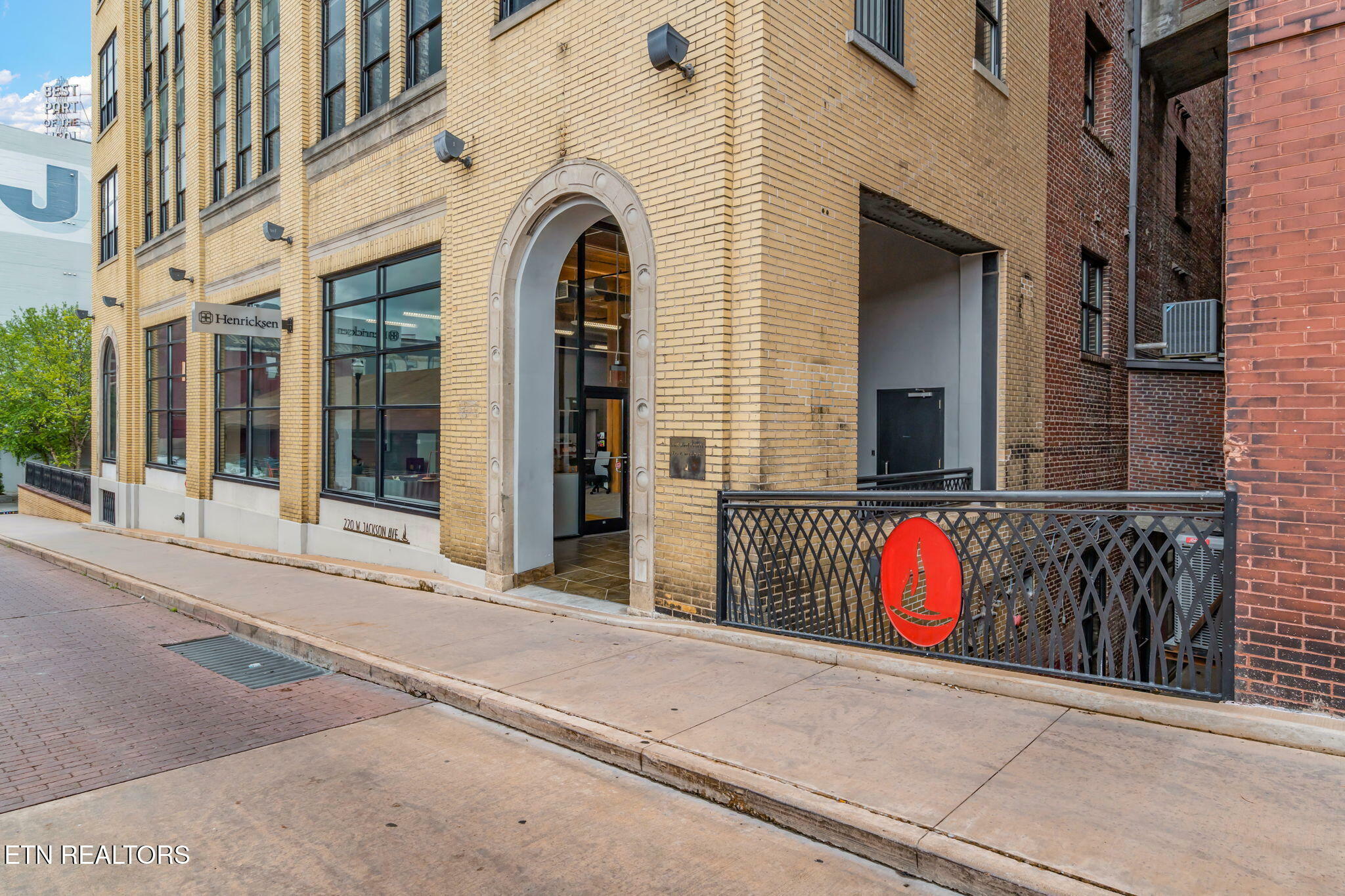 Property Photo: 220 W Jackson Ave 503 TN 37902
