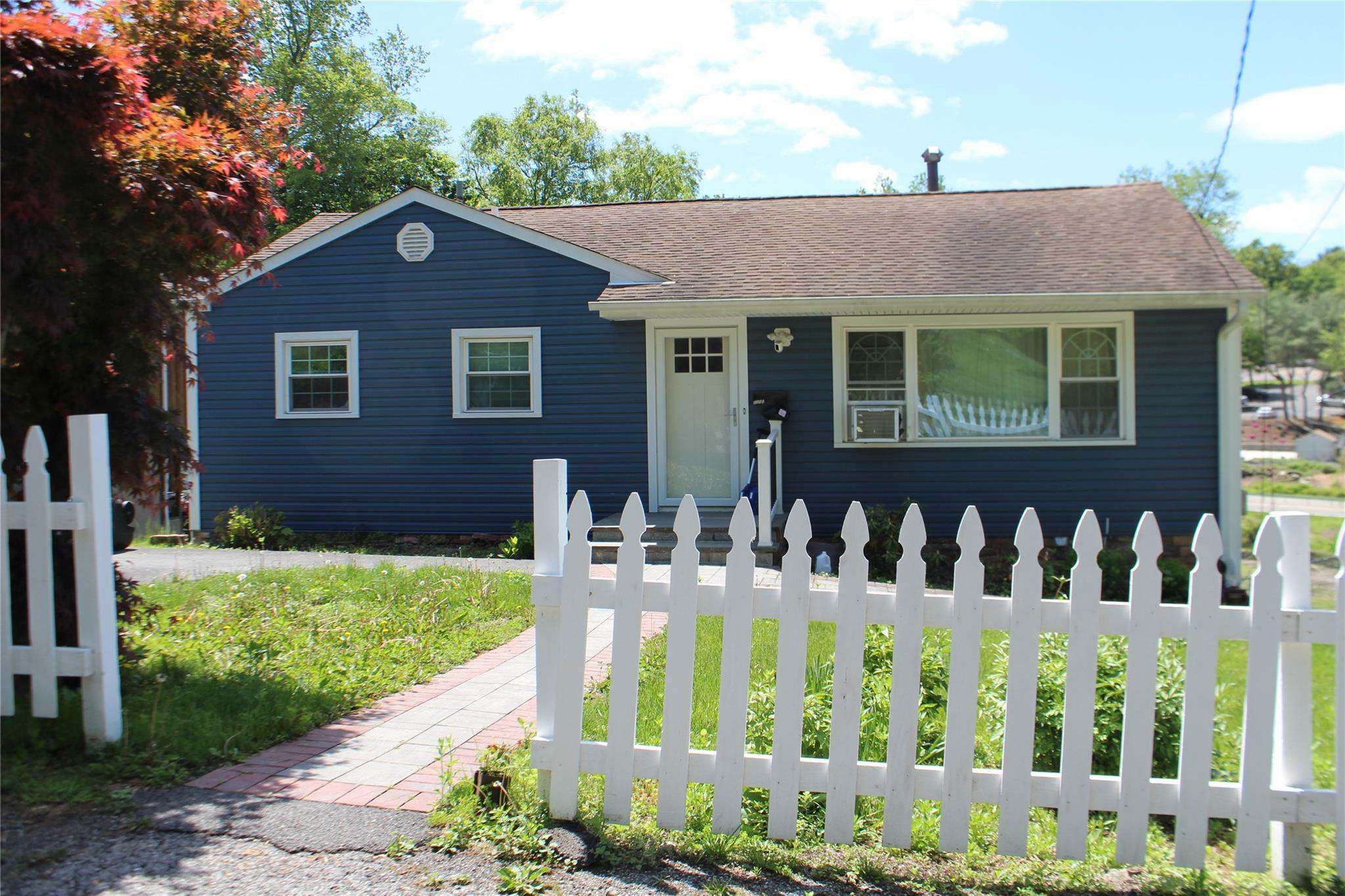 Property Photo: 1111 Frost Lane NY 10566