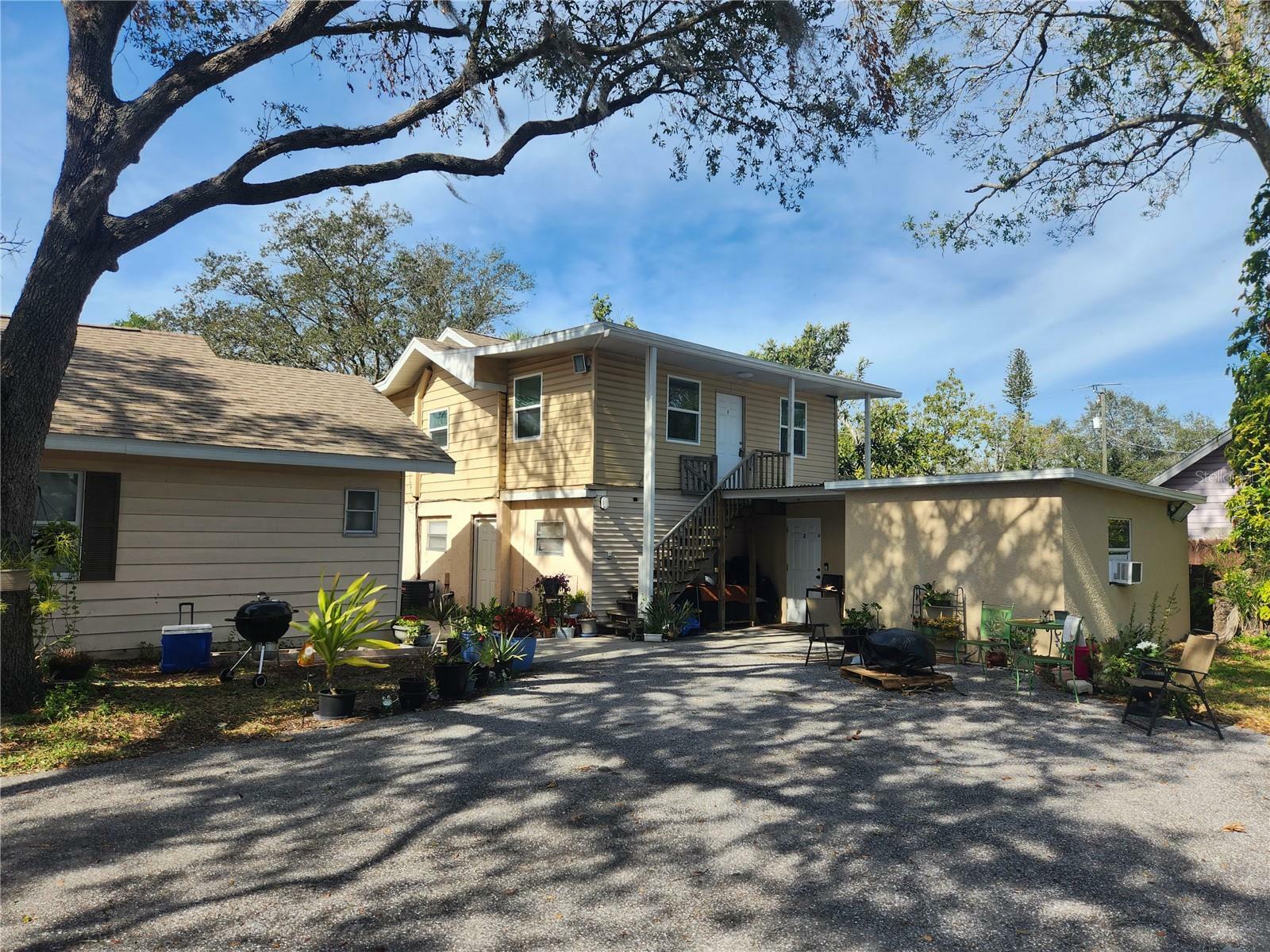 Property Photo: 2117 5th Street FL 34237