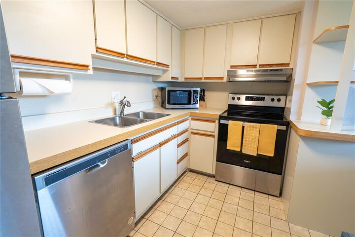 Property Photo: 5801 N Atlantic Avenue 106 FL 32920