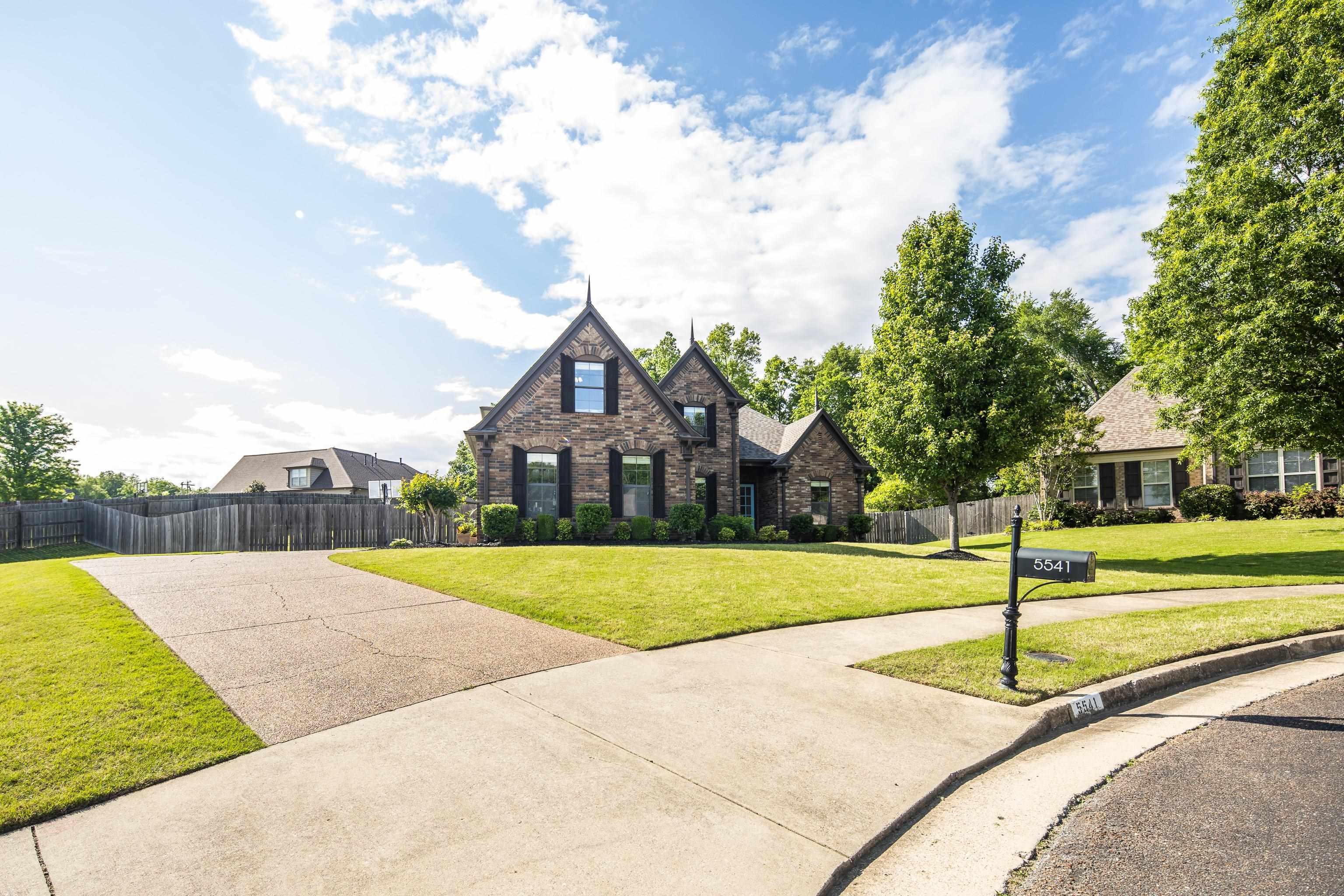 Property Photo: 5541 Scarlet Ridge Cv TN 38002