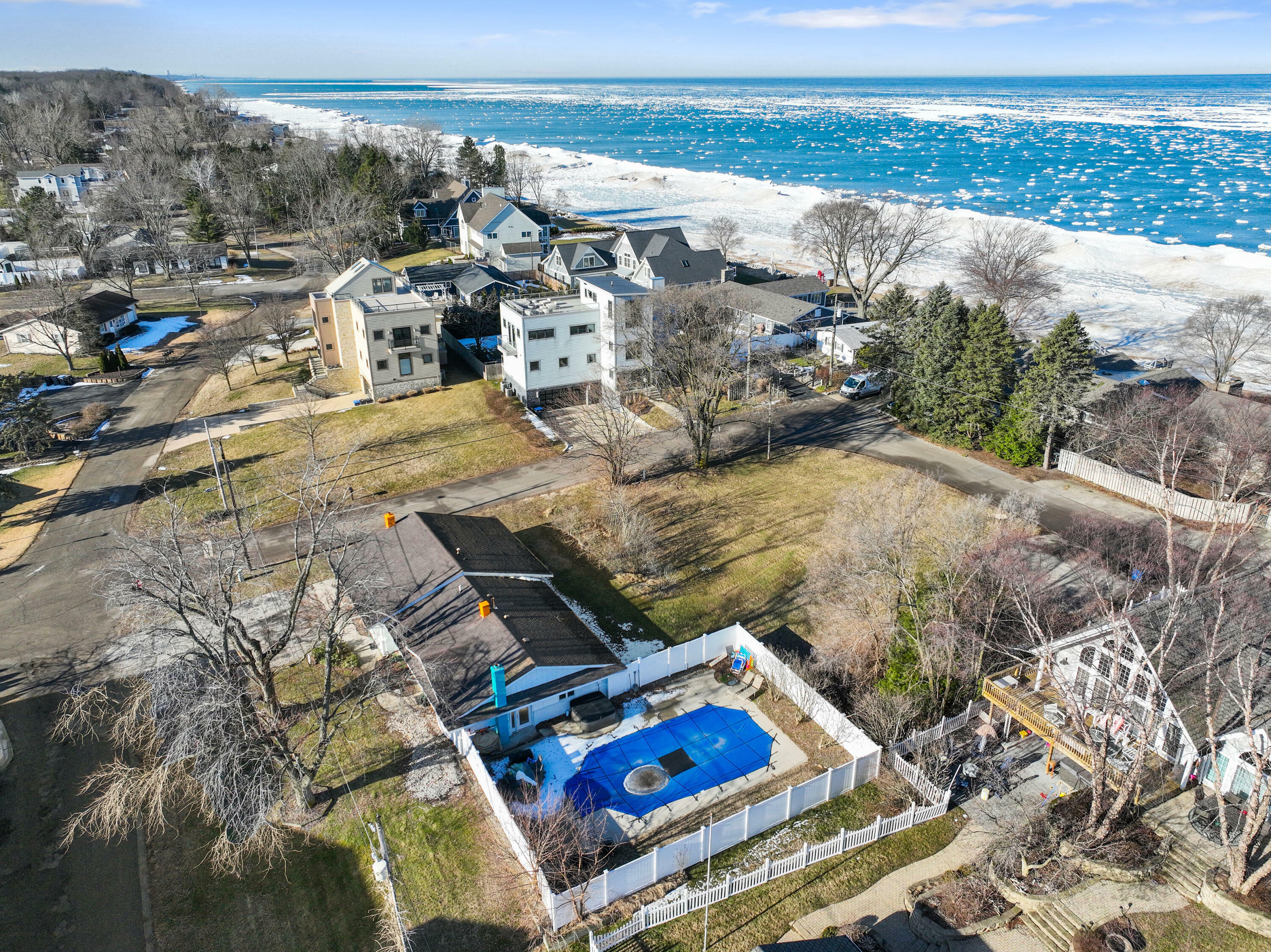 Property Photo: 620 North Drive MI 49117