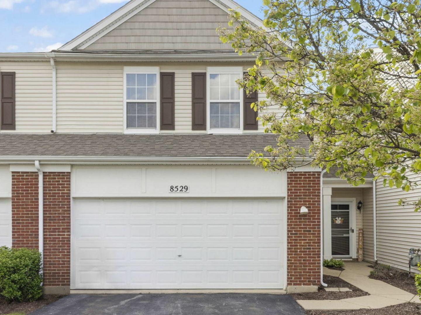 Property Photo: 8529 Sawyer Court IL 60431