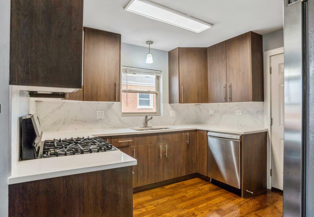 Property Photo:  8423 W Oak Avenue 3  IL 60714 