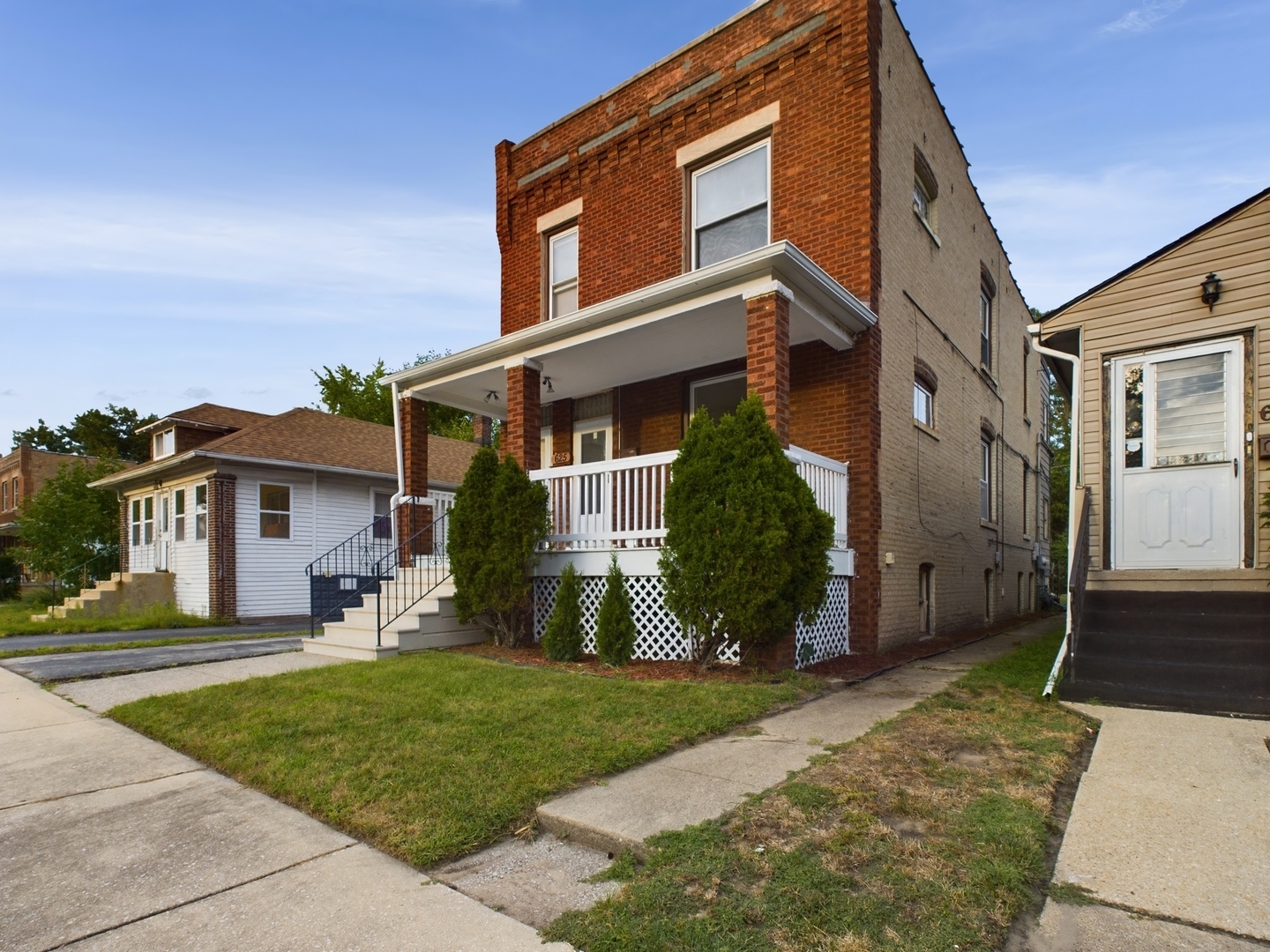 Property Photo: 625 Ingraham Avenue IL 60409