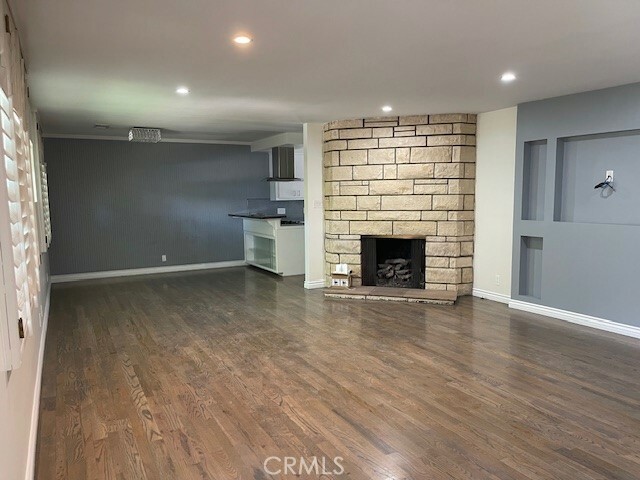 Property Photo:  5301 Bluebell Avenue  CA 91607 