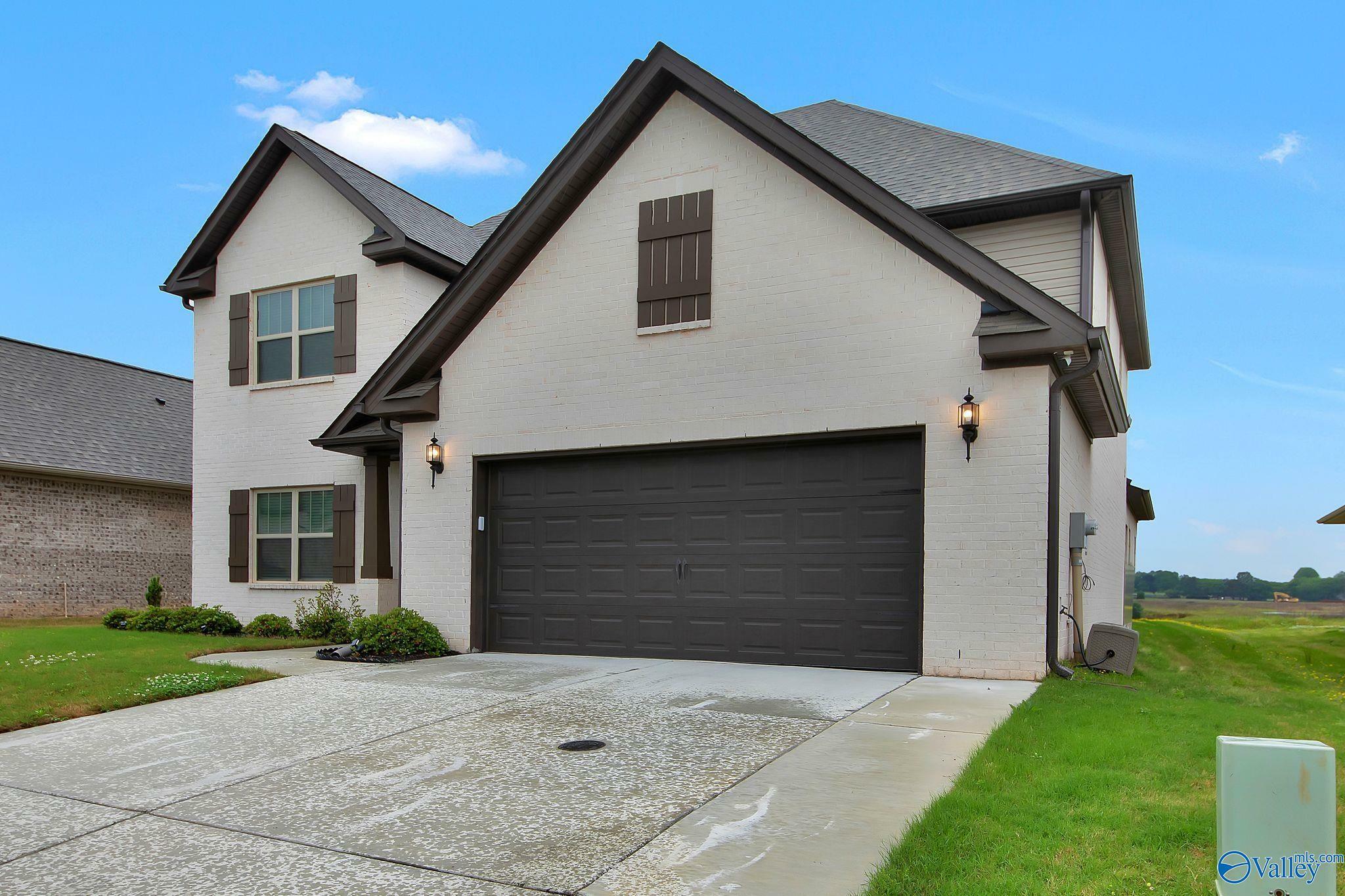 Property Photo: 283 Shubert Drive AL 35750