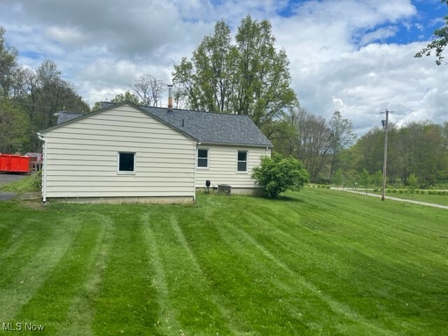 Property Photo: 6695 Leffingwell Road OH 44406
