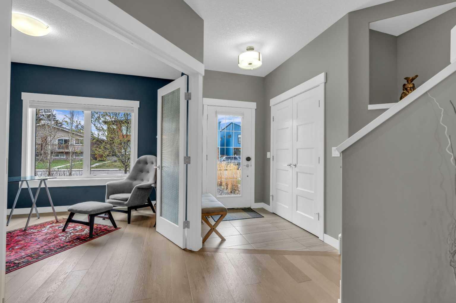 Property Photo: 4616 80 Street NW AB T3B 2P3