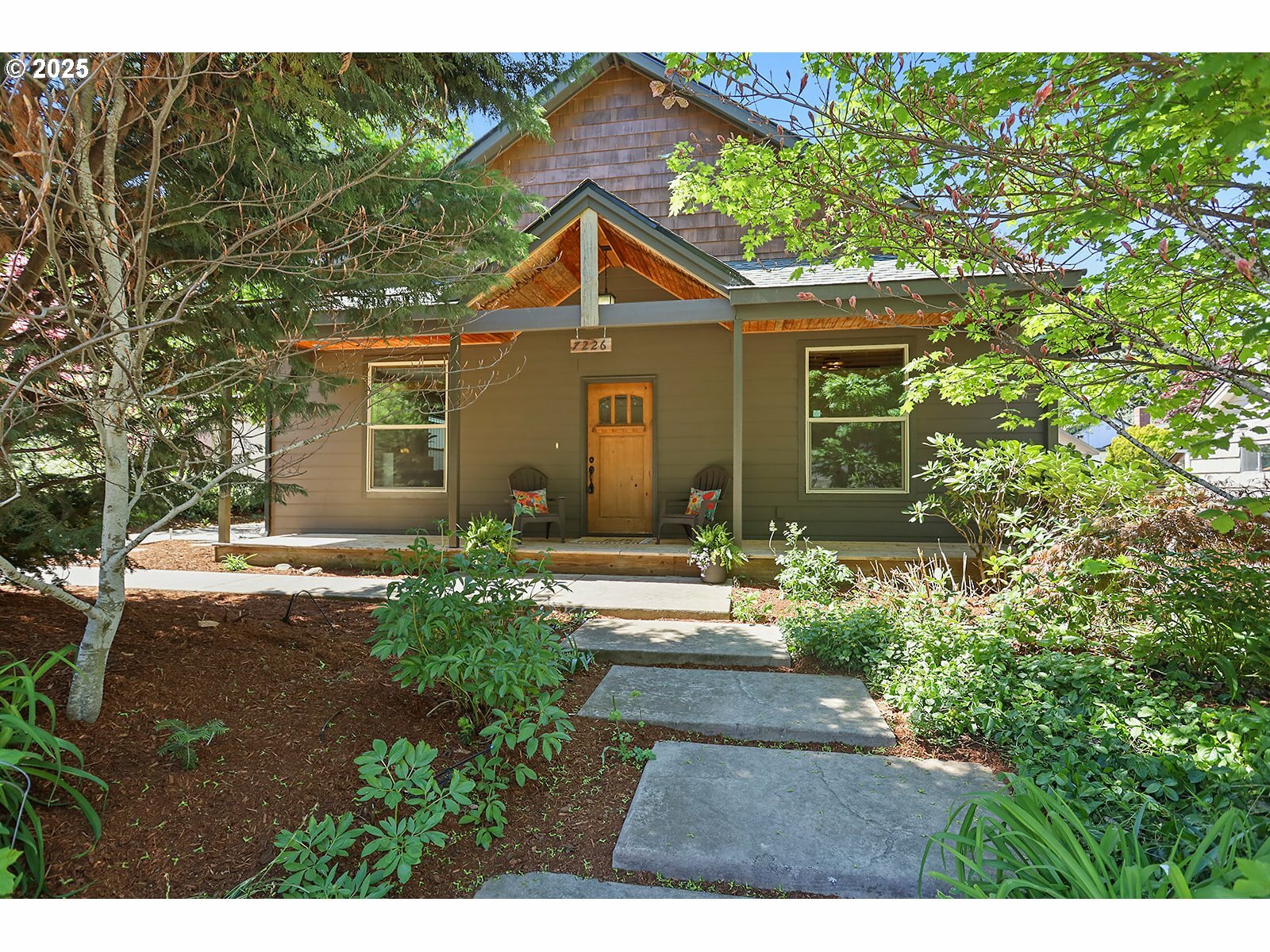 Property Photo: 7226 5th St OR 97041