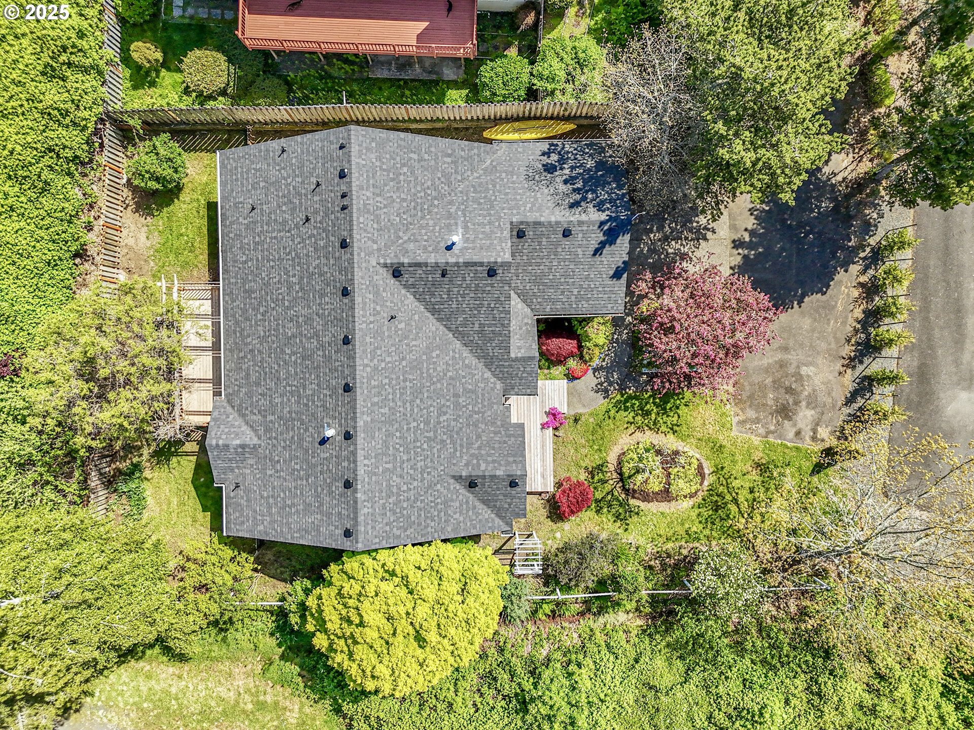 Property Photo:  1700 Huckleberry Dr  OR 97138 