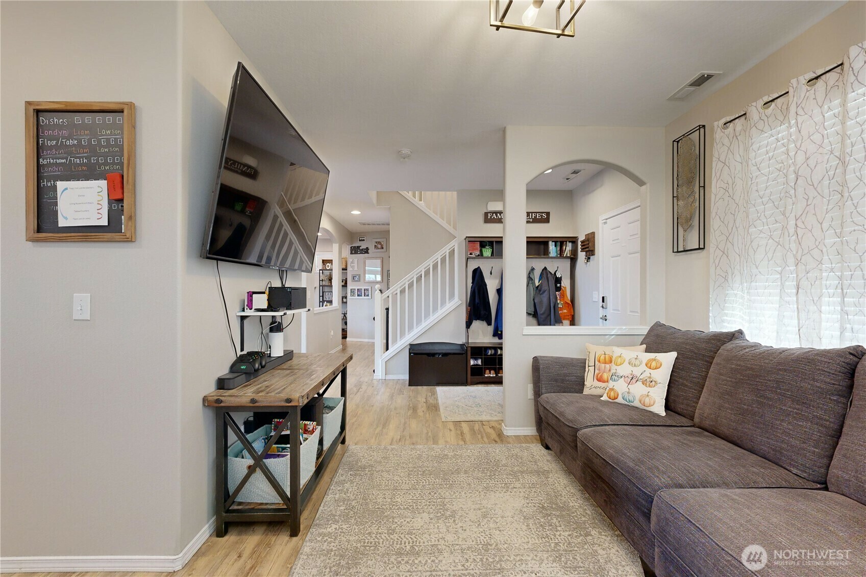 Property Photo: 2090 Alco Avenue WA 99362