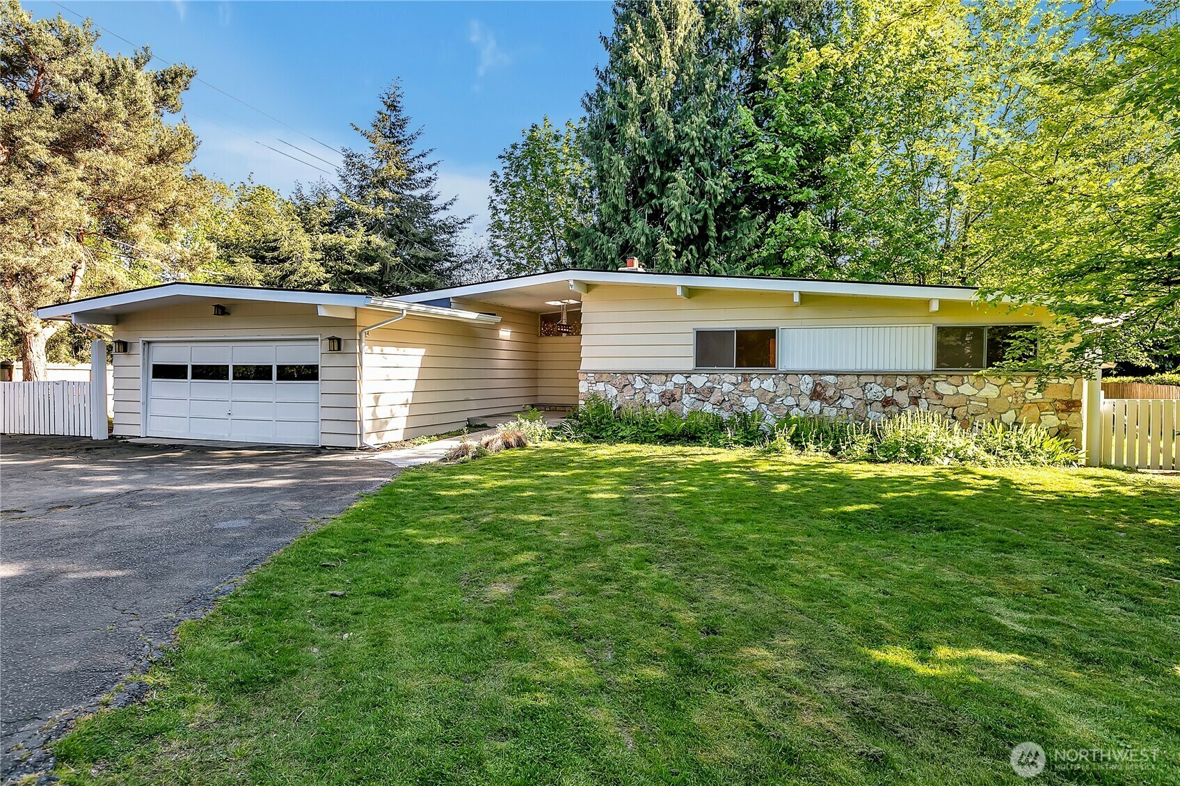 Property Photo: 103 SW 171st Street WA 98166