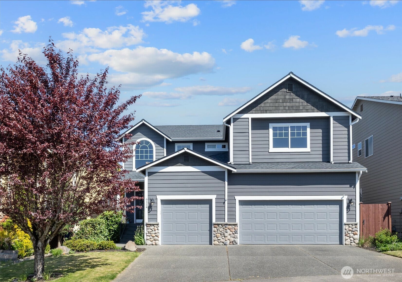 Property Photo: 6114 SE 2nd Lane WA 98059