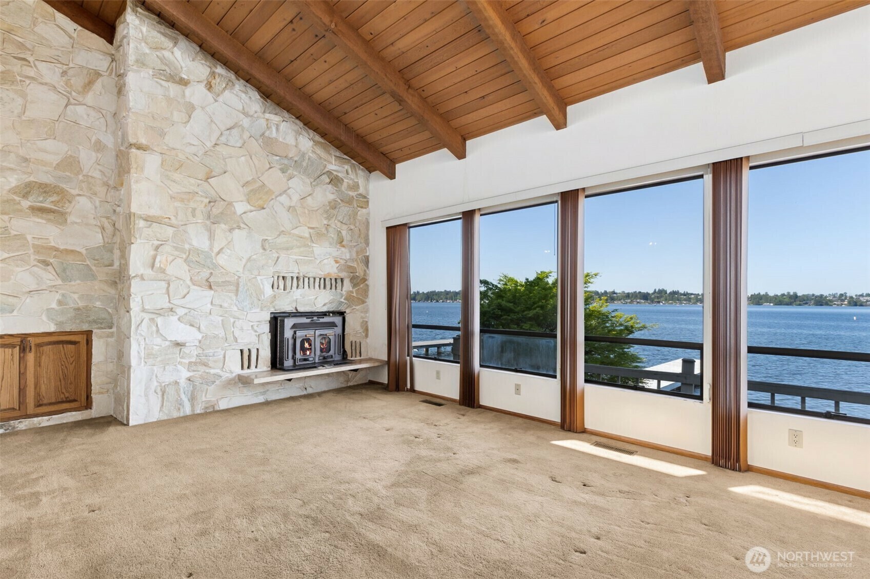 Property Photo: 1210 E Lakeshore Drive WA 98258