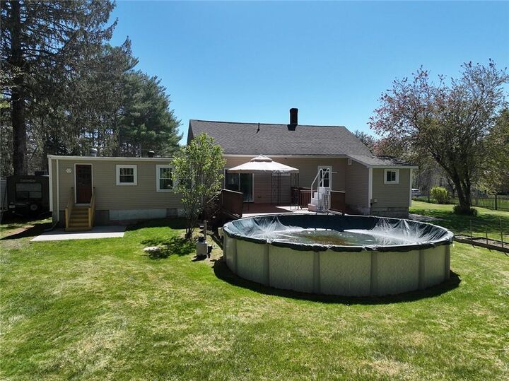 Property Photo: 802 Round Top Road RI 02830
