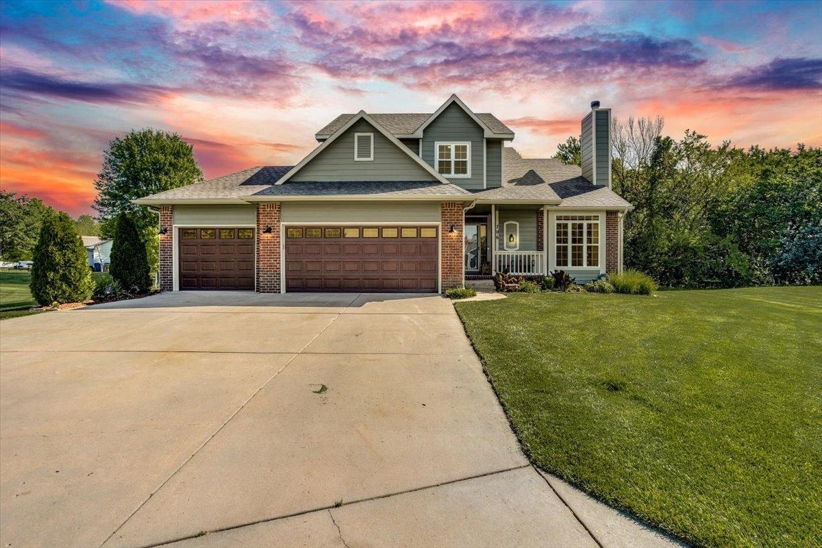 Property Photo: 706 E Wahoo KS 67037