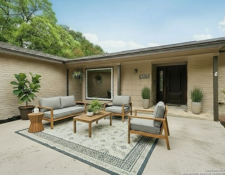 Property Photo: 15802 Horse Creek St. TX 78232