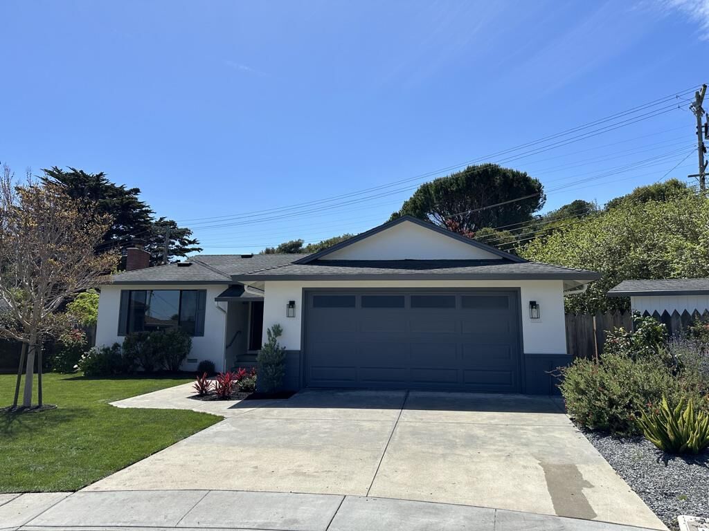 Property Photo:  130 Crosby Court  CA 94066 