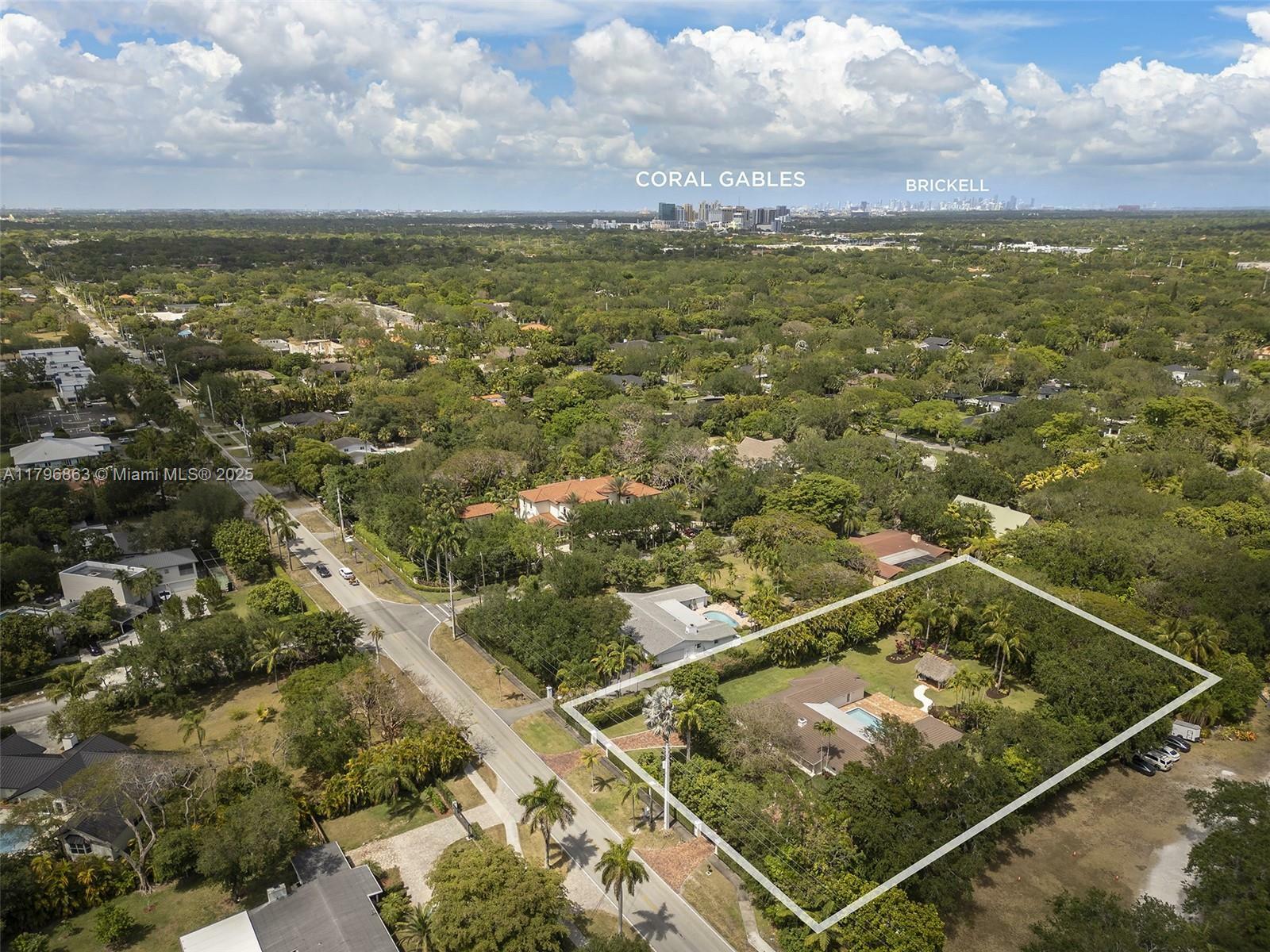 11631 SW 87th Ave  Miami FL 33176 photo
