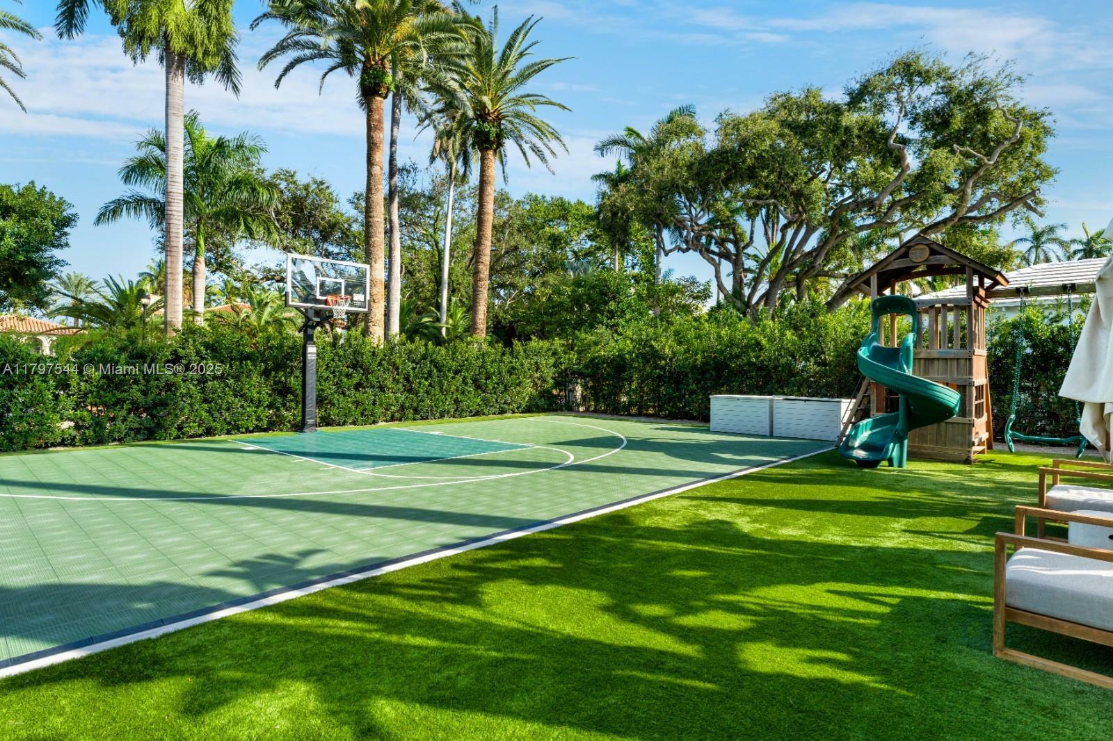Property Photo: 6655 Pinetree Ln FL 33141