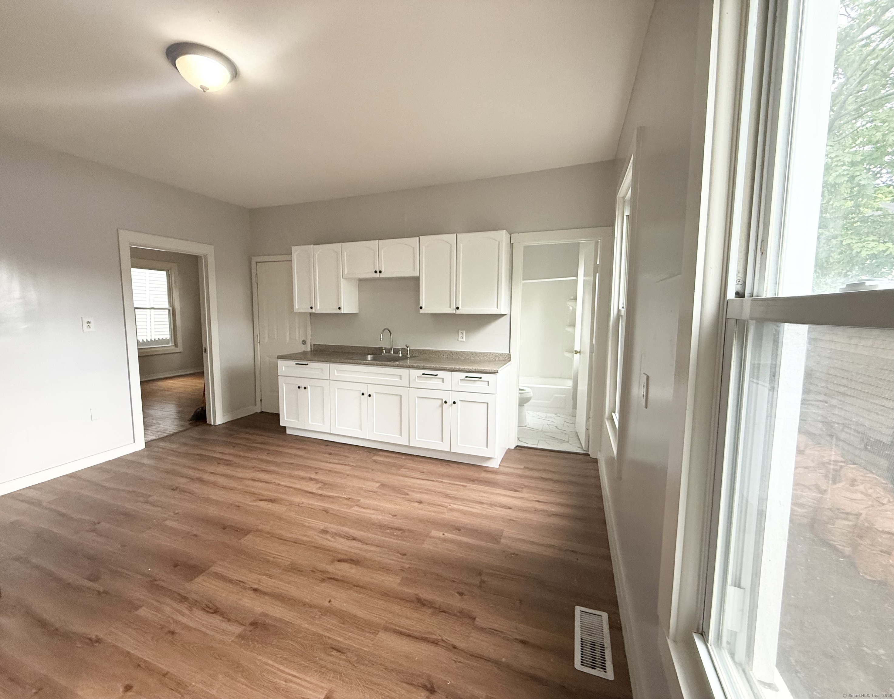 Property Photo: 342 Exchange Street CT 06513