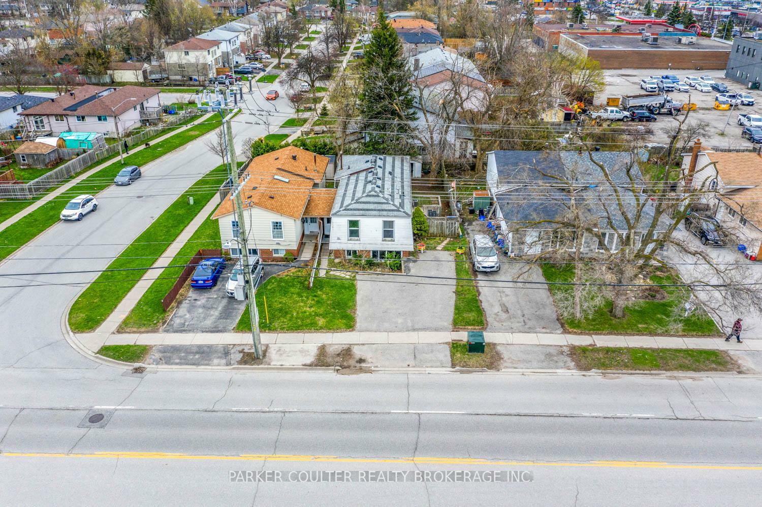 Property Photo: 19 A Cundles Road E ON L4M 5L1