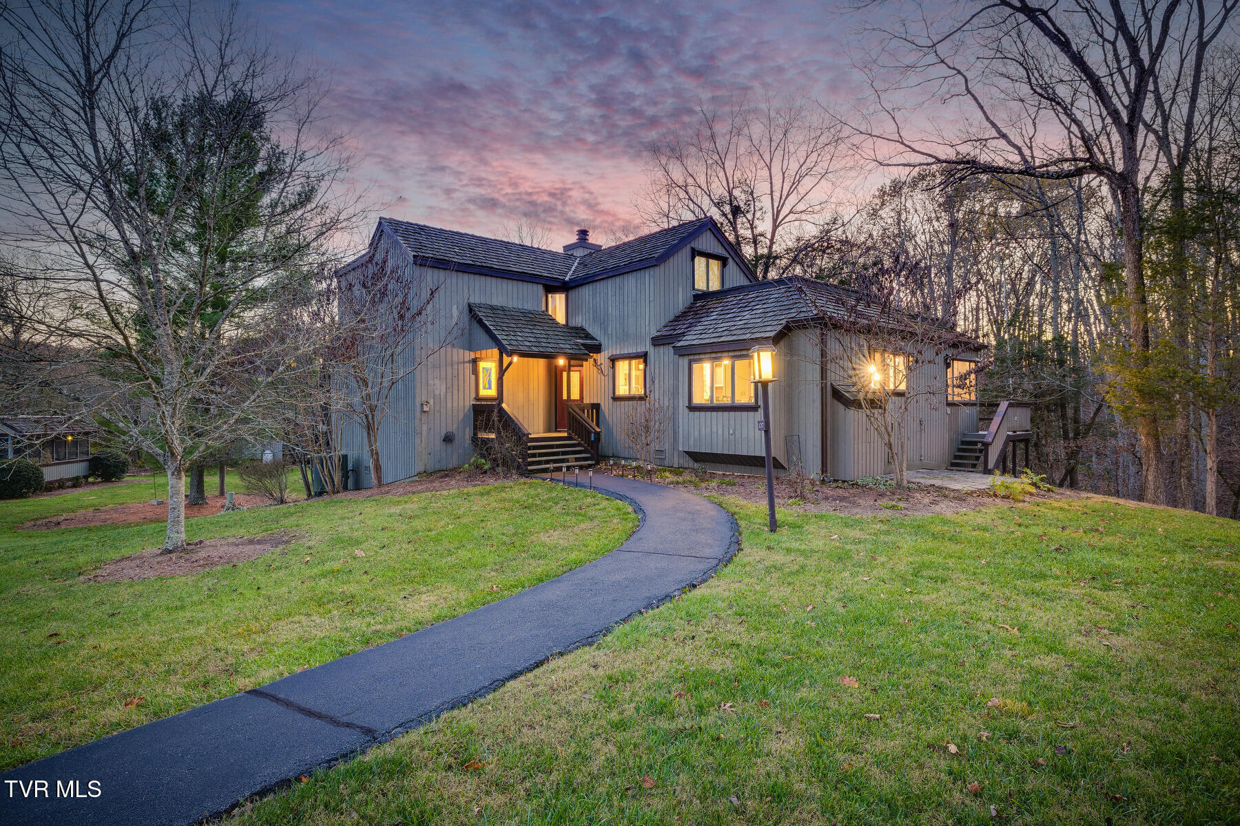 137 Columbine Road  Kingsport TN 37660 photo