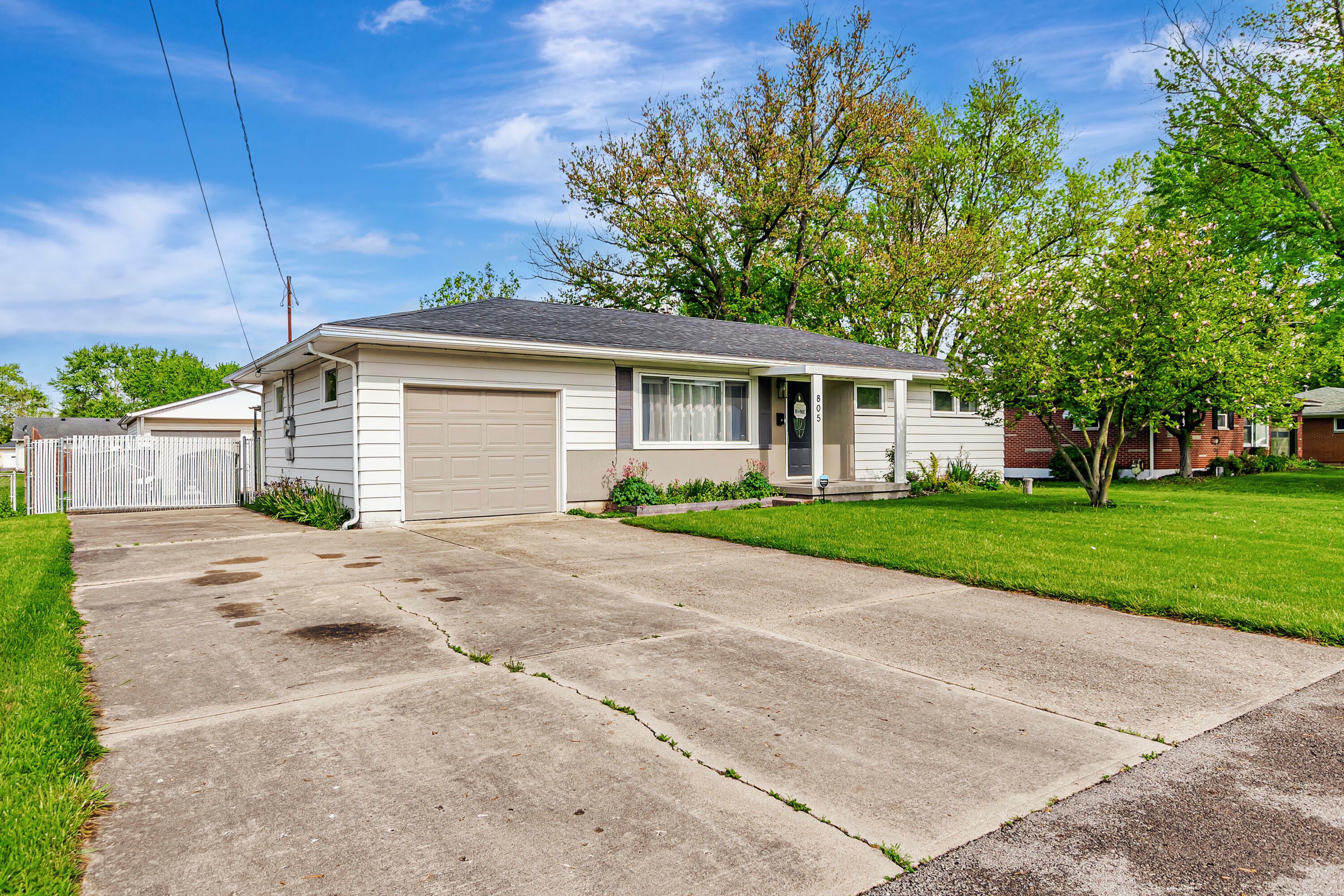 Property Photo: 805 Geron Drive OH 45505