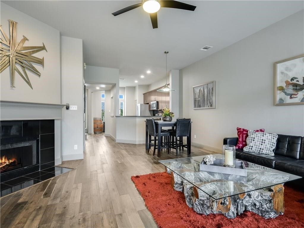 Property Photo: 2918 Ranch Road 620 N W-221 TX 78734