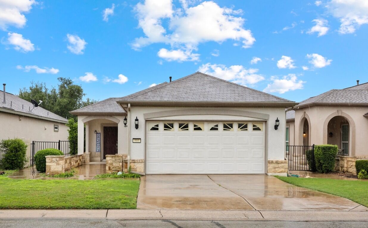 Property Photo:  501 Mill Pond Path  TX 78633 