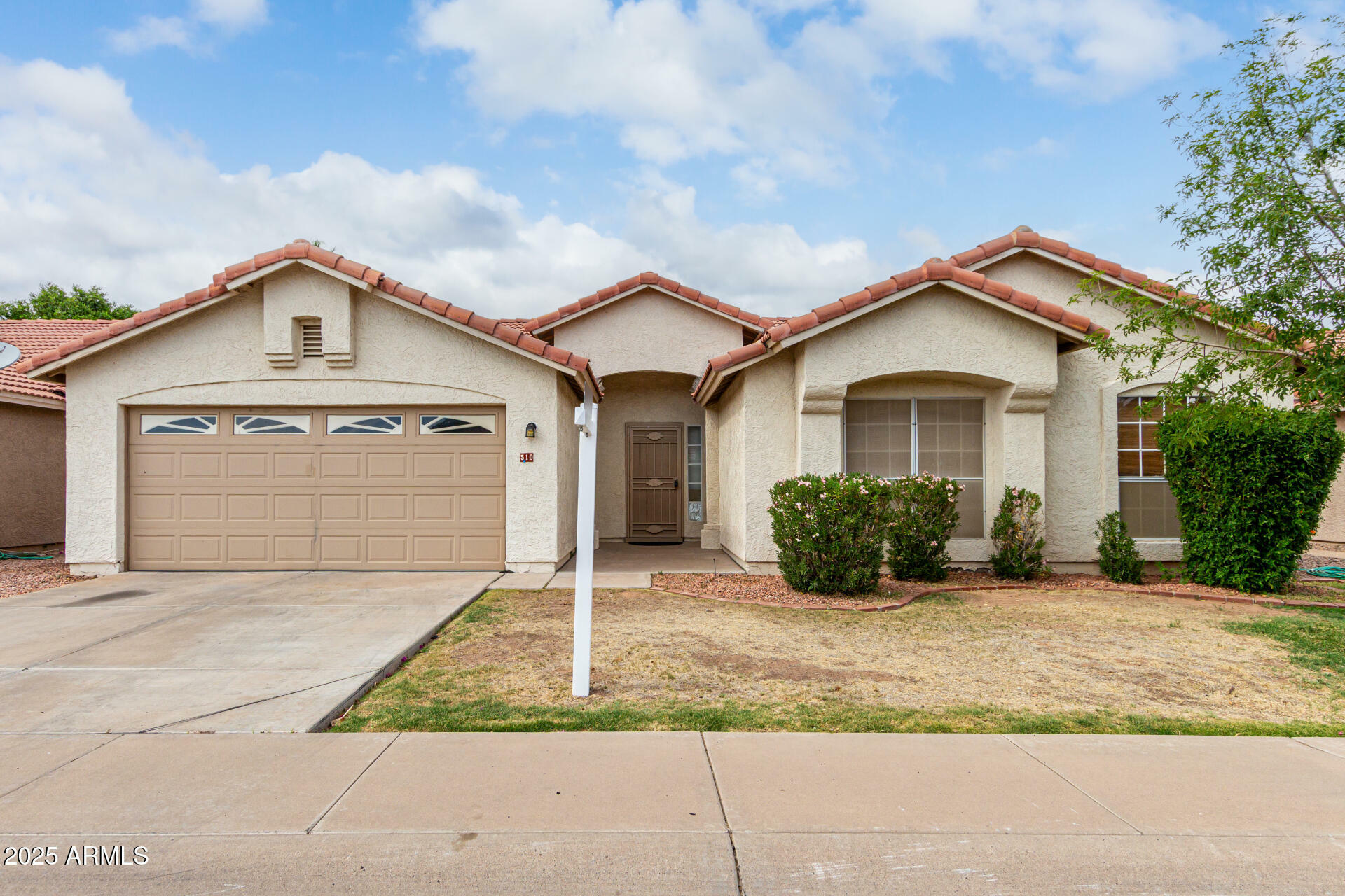 Property Photo: 510 W Amoroso Drive AZ 85233