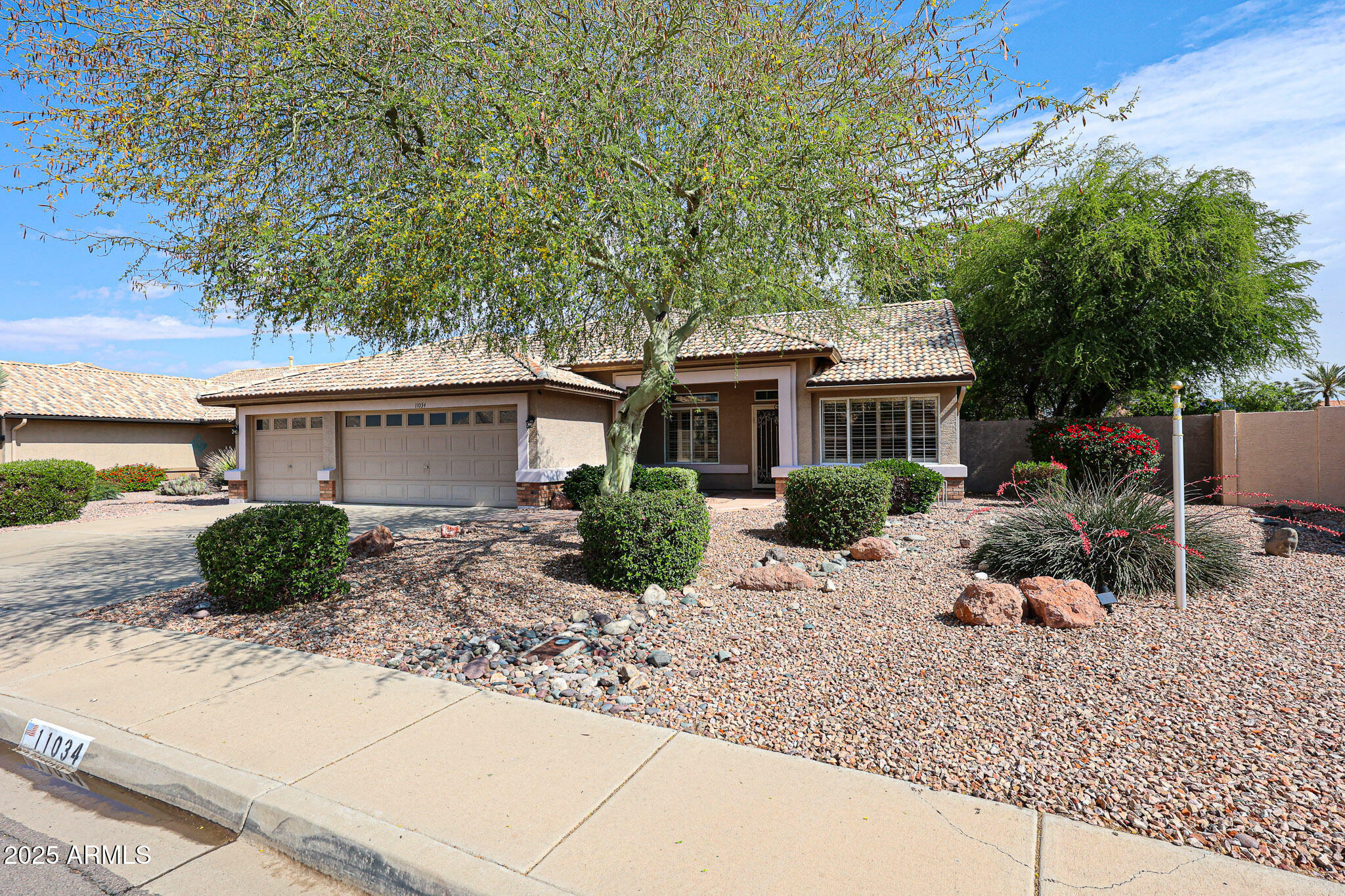 Property Photo: 11034 W Sierra Pinta Drive AZ 85373