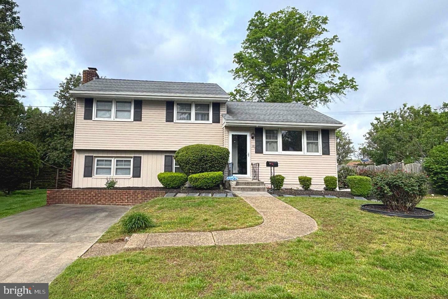 Property Photo: 12 Meadow Ln NJ 08096