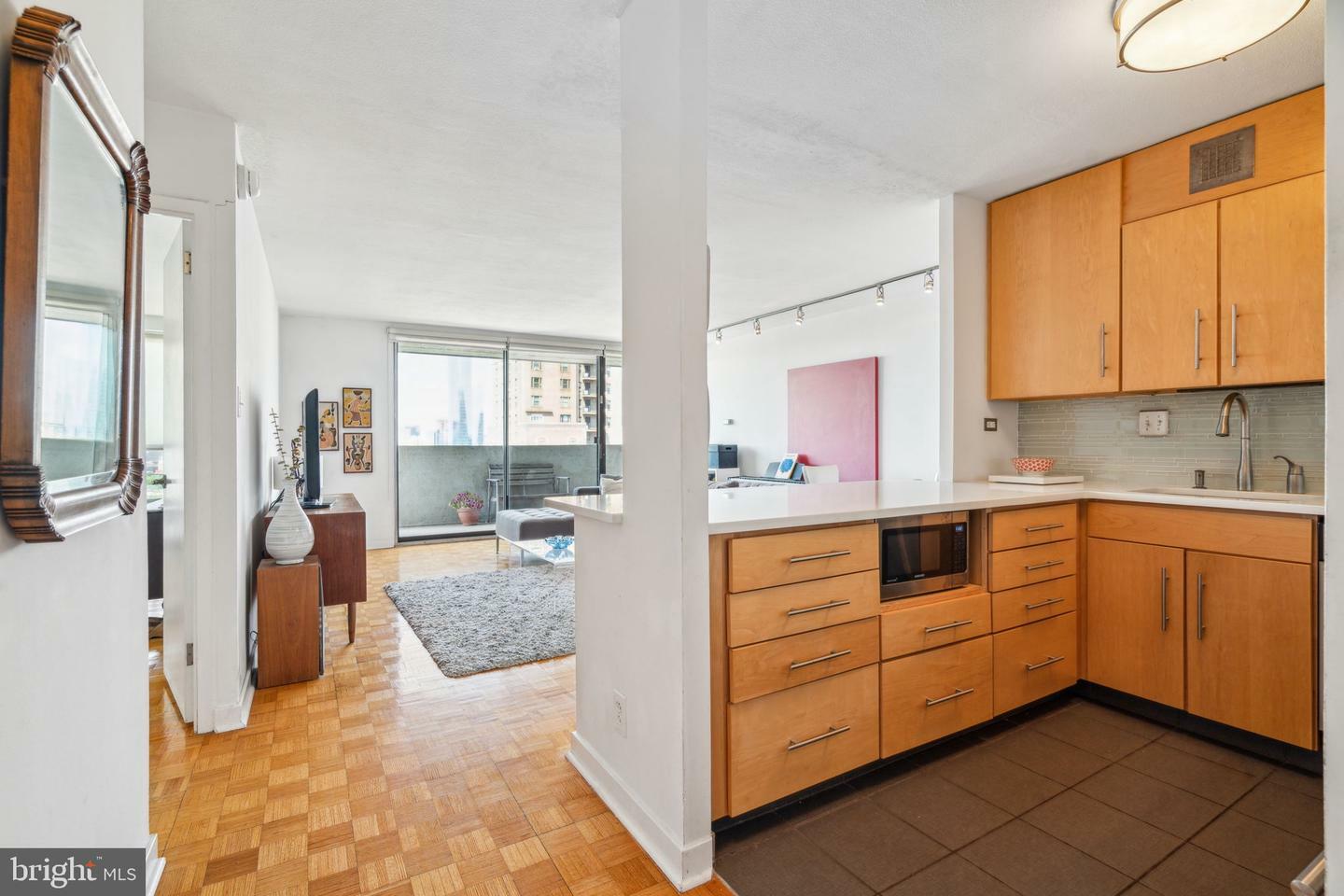 Property Photo: 224 W Rittenhouse Square 30 1914 PA 19103