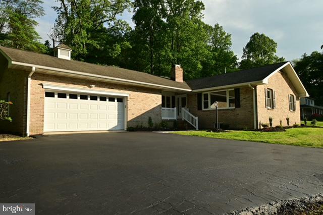 Property Photo: 520 Hopkins Bridge Road DE 19711