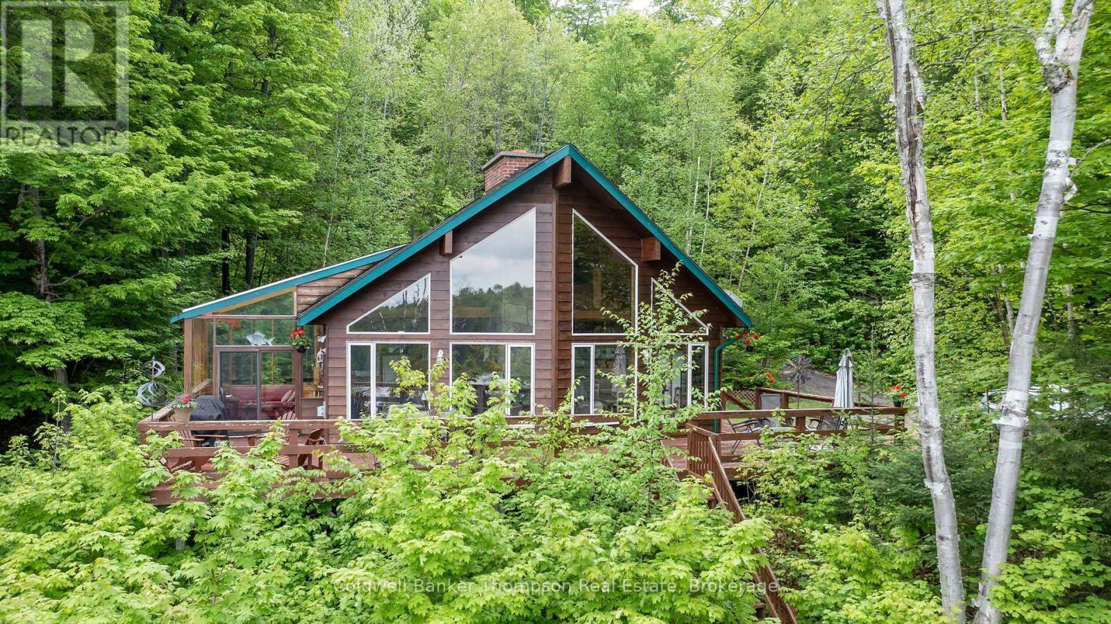Photo de la propriété: 100 Rock Road South ON P0A 1R0