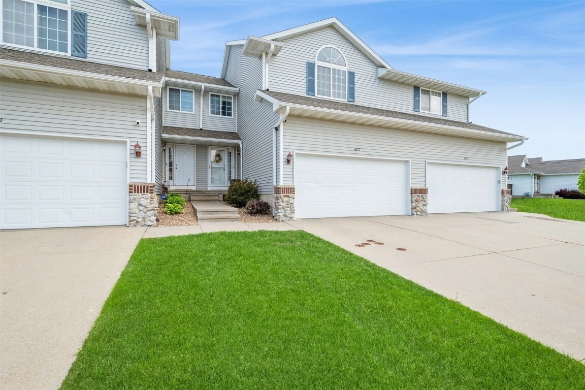 Property Photo: 6221 Muirfield Drive SW IA 52404
