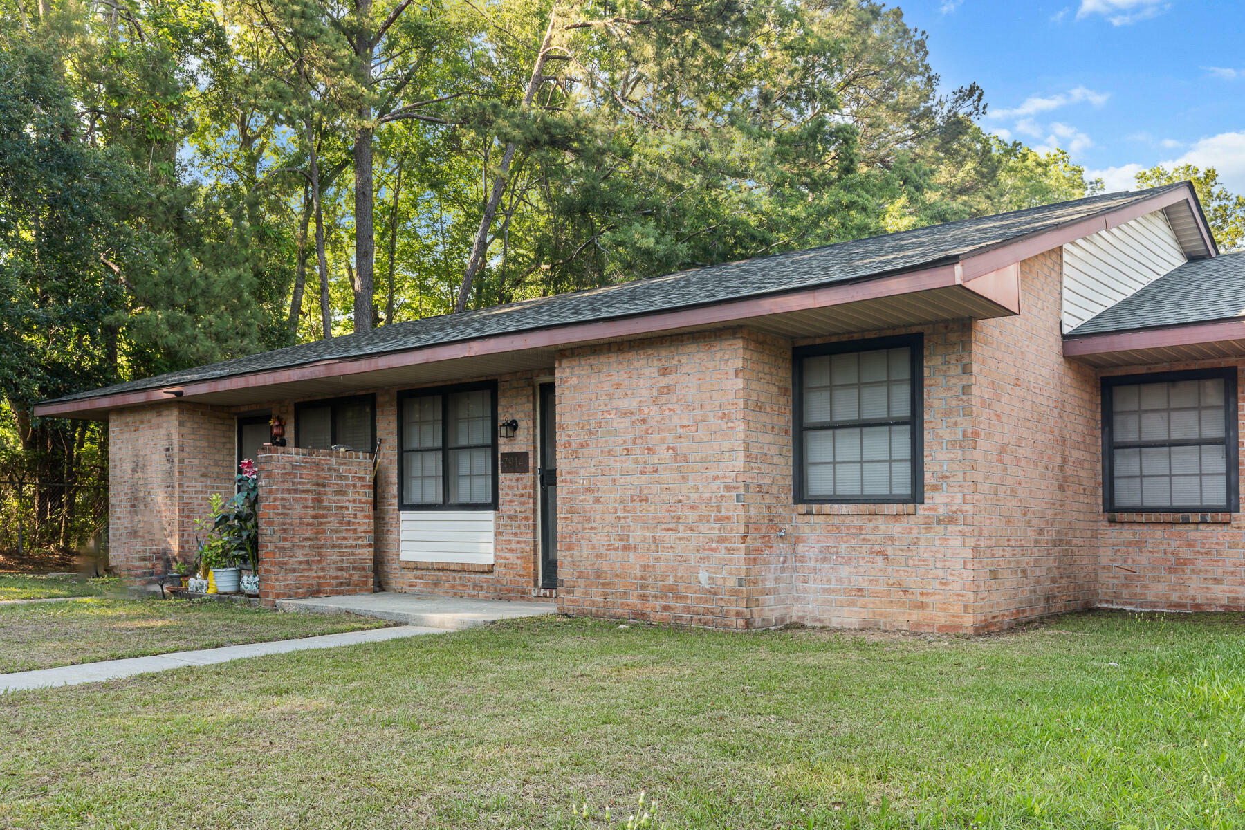 Property Photo: 7914 Dutch Court SC 29420