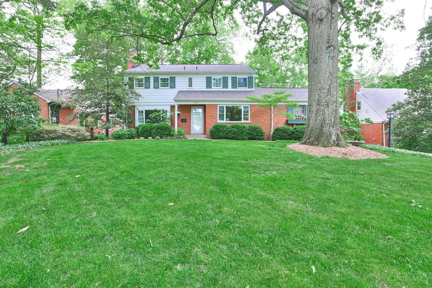 Property Photo: 6833 Pineneedle Lane OH 45243