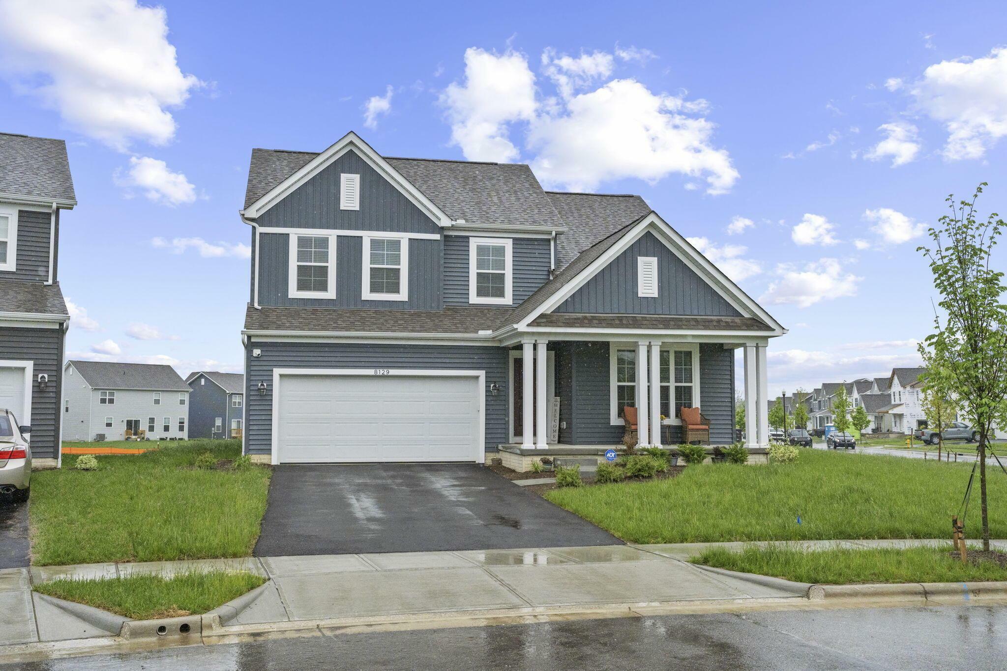 Property Photo: 8129 Rhoderick Circle OH 43068