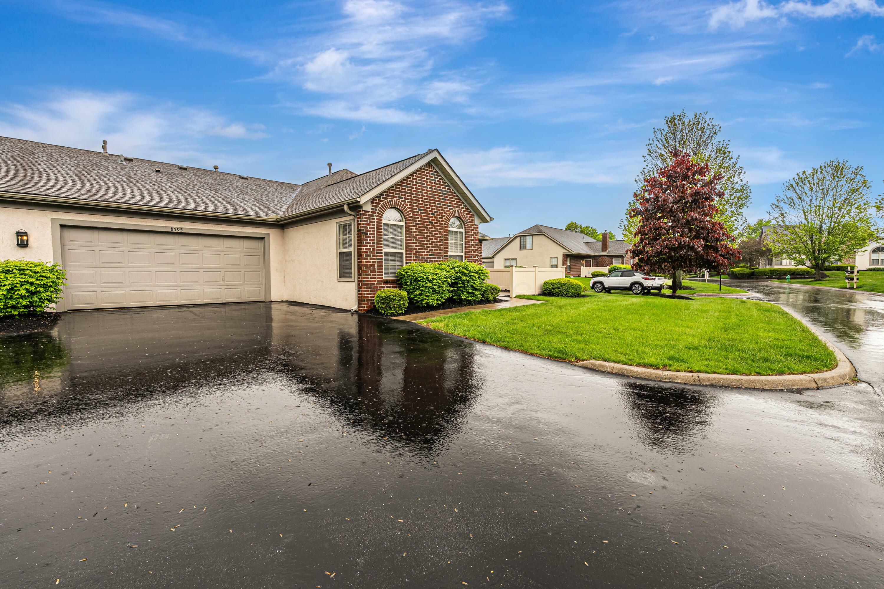 Property Photo: 8595 Stonewoods Lane OH 43065