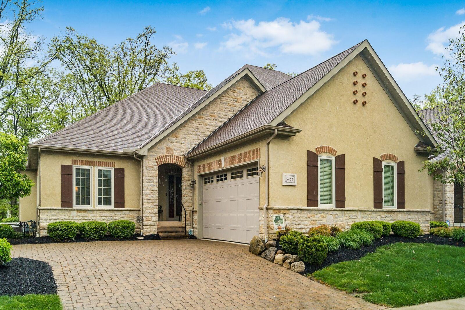 Property Photo:  5464 Slater Ridge  OH 43082 