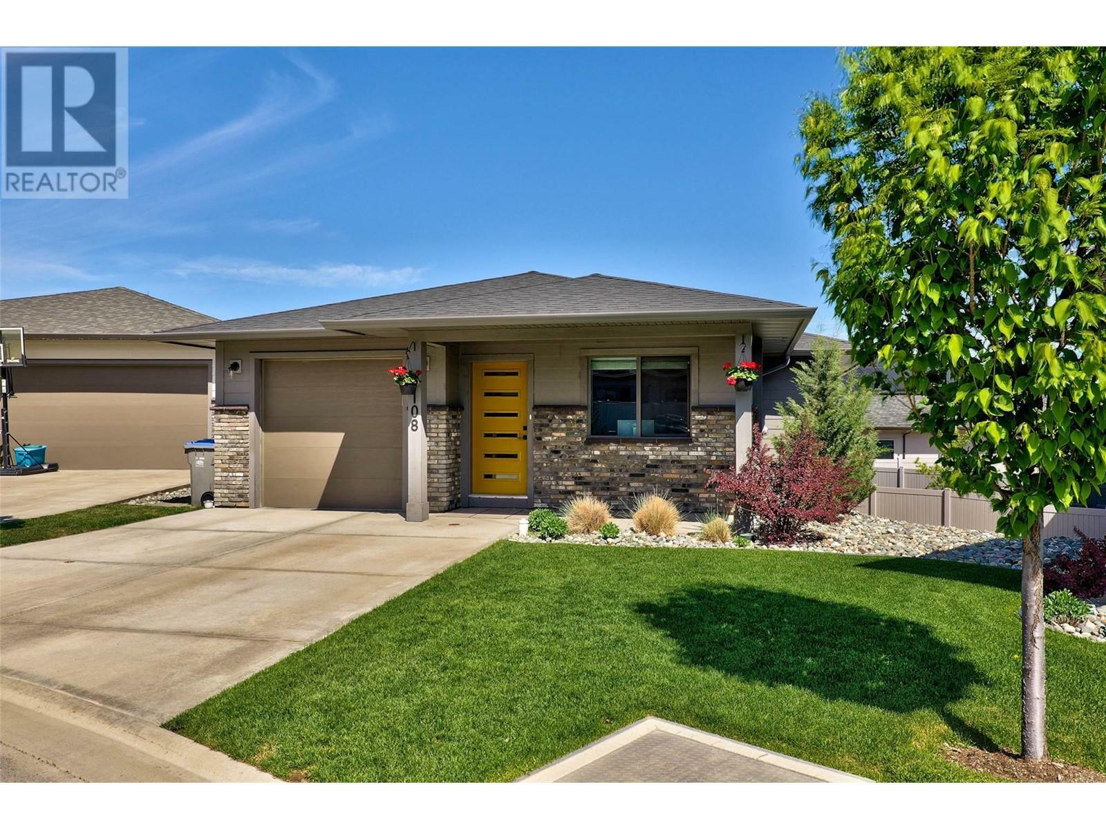 Property Photo: 1323 Kinross Place 108 BC V1S 0E4