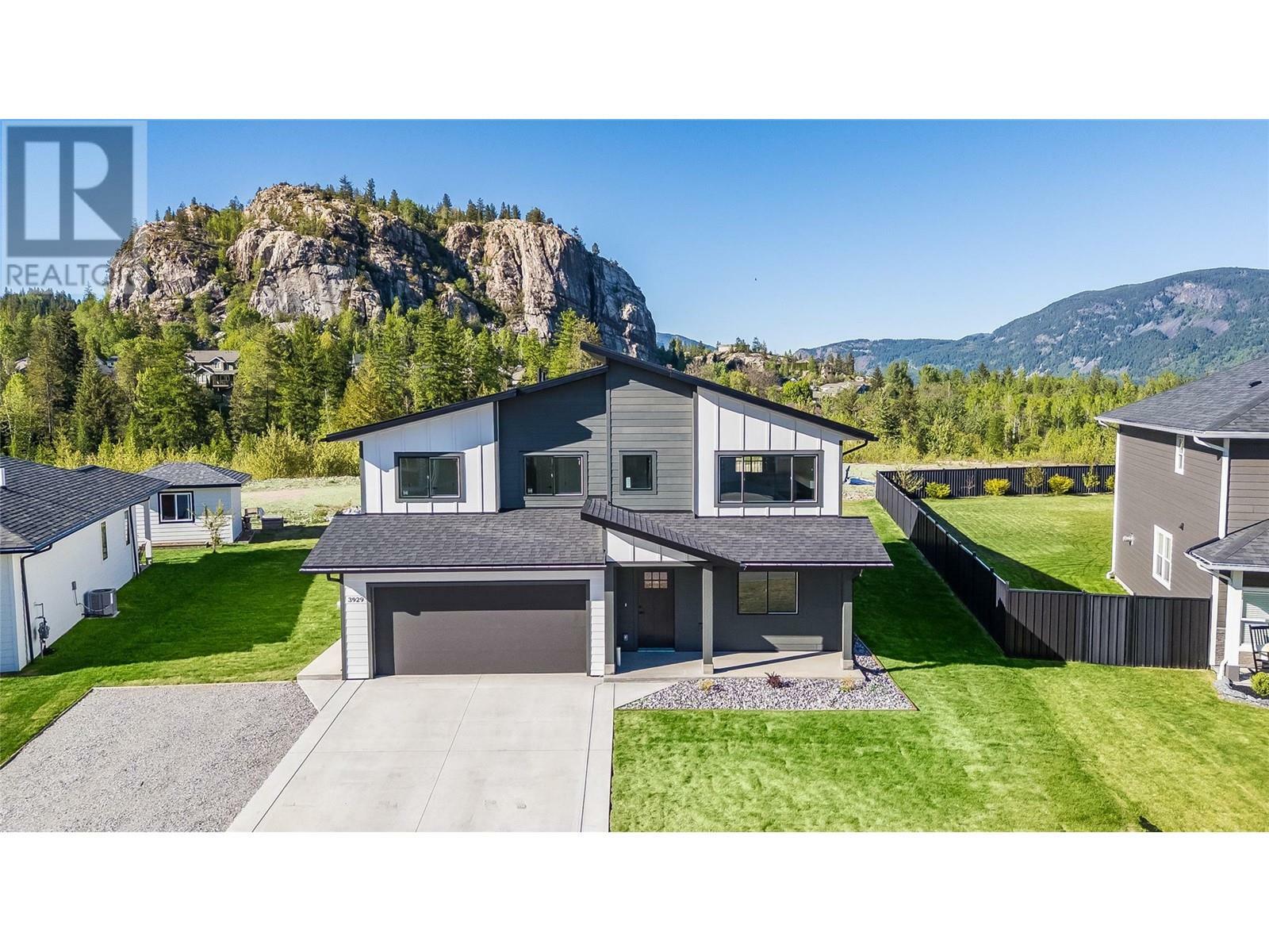 3929 Grandview Drive  Castlegar BC V1N 4X9 photo
