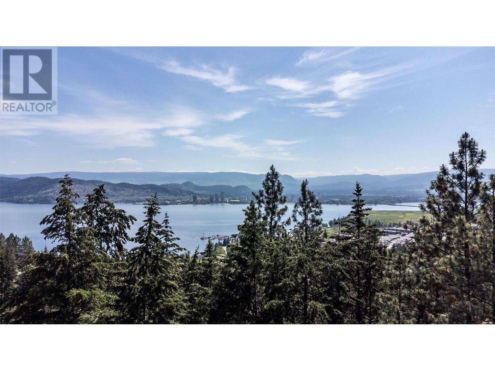 Property Photo:  1525 Scott Crescent  BC V1Z 2X6 