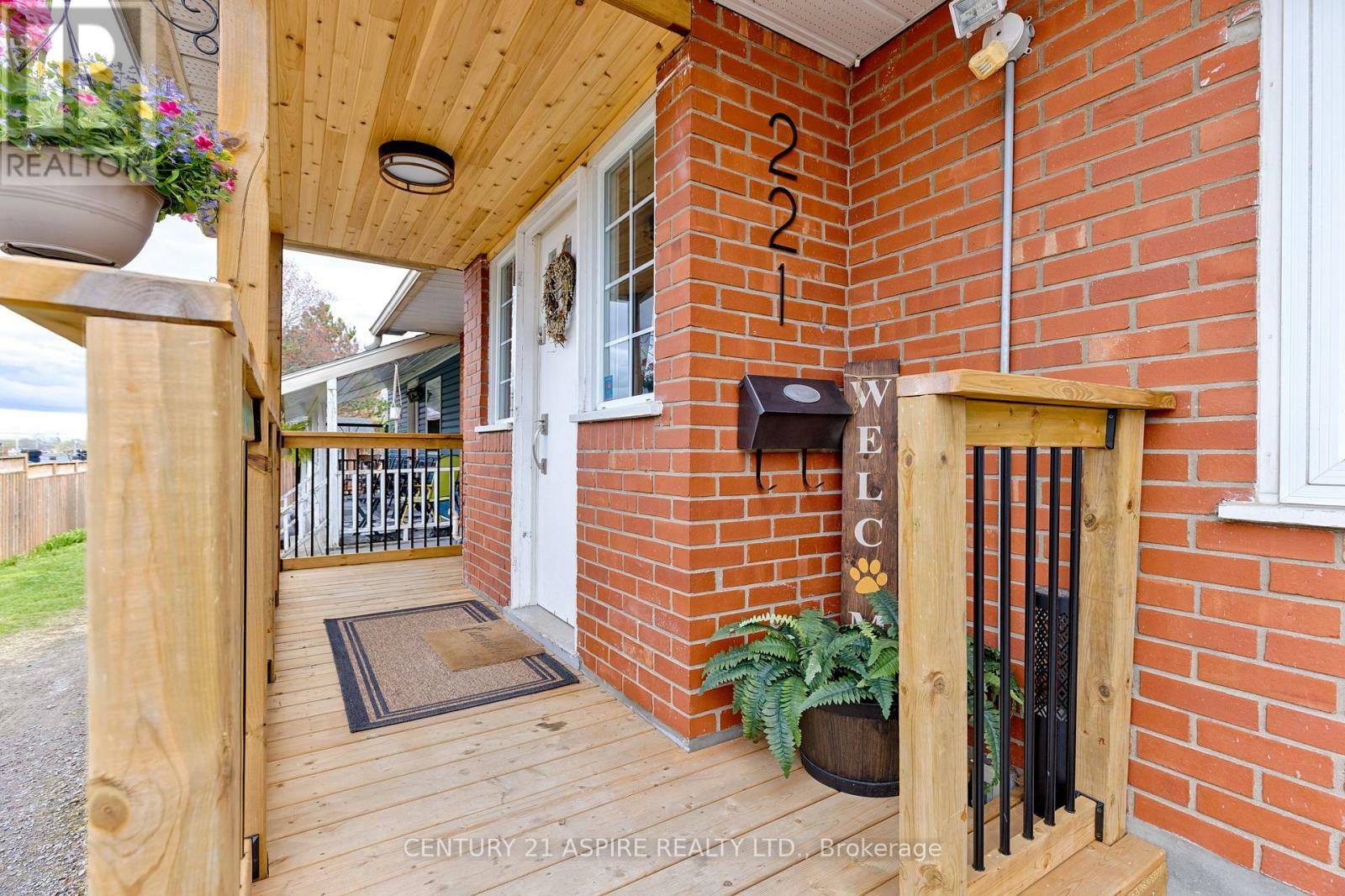 Property Photo: 221 Belmont Avenue ON K8A 2C6
