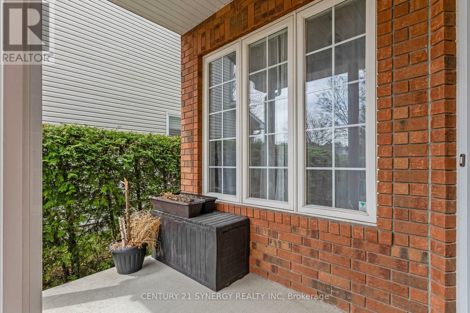 Property Photo: 1115 Ambercrest Street ON K1J 1G3